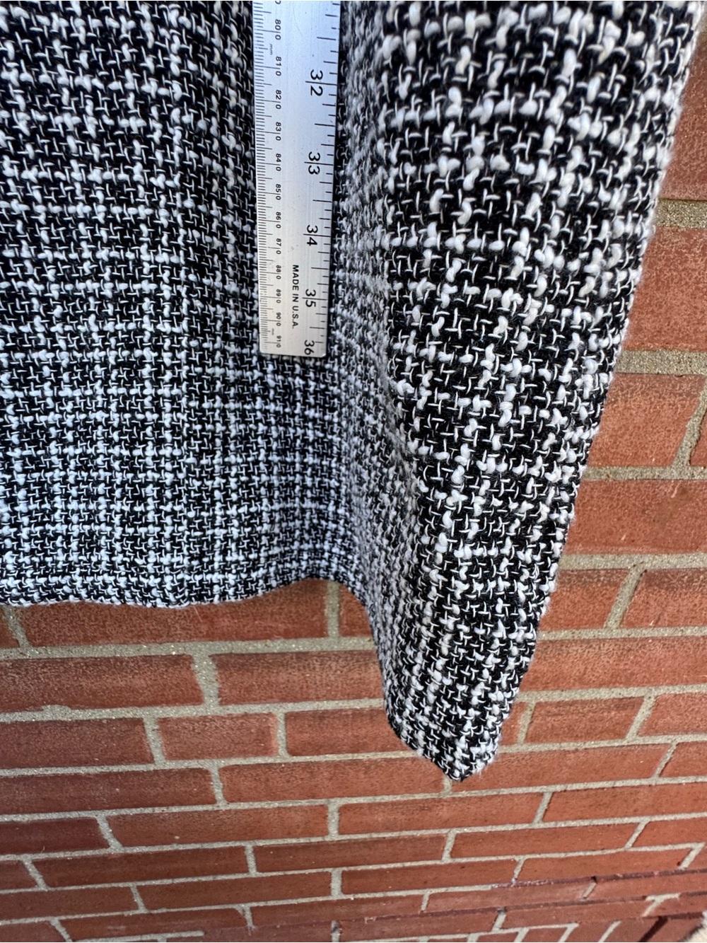 BLOOMCHIC Plus Size 18/20 Black White Tweed Shift Dress Long Sleeve Ruffle Cuff - Picture 8 of 9